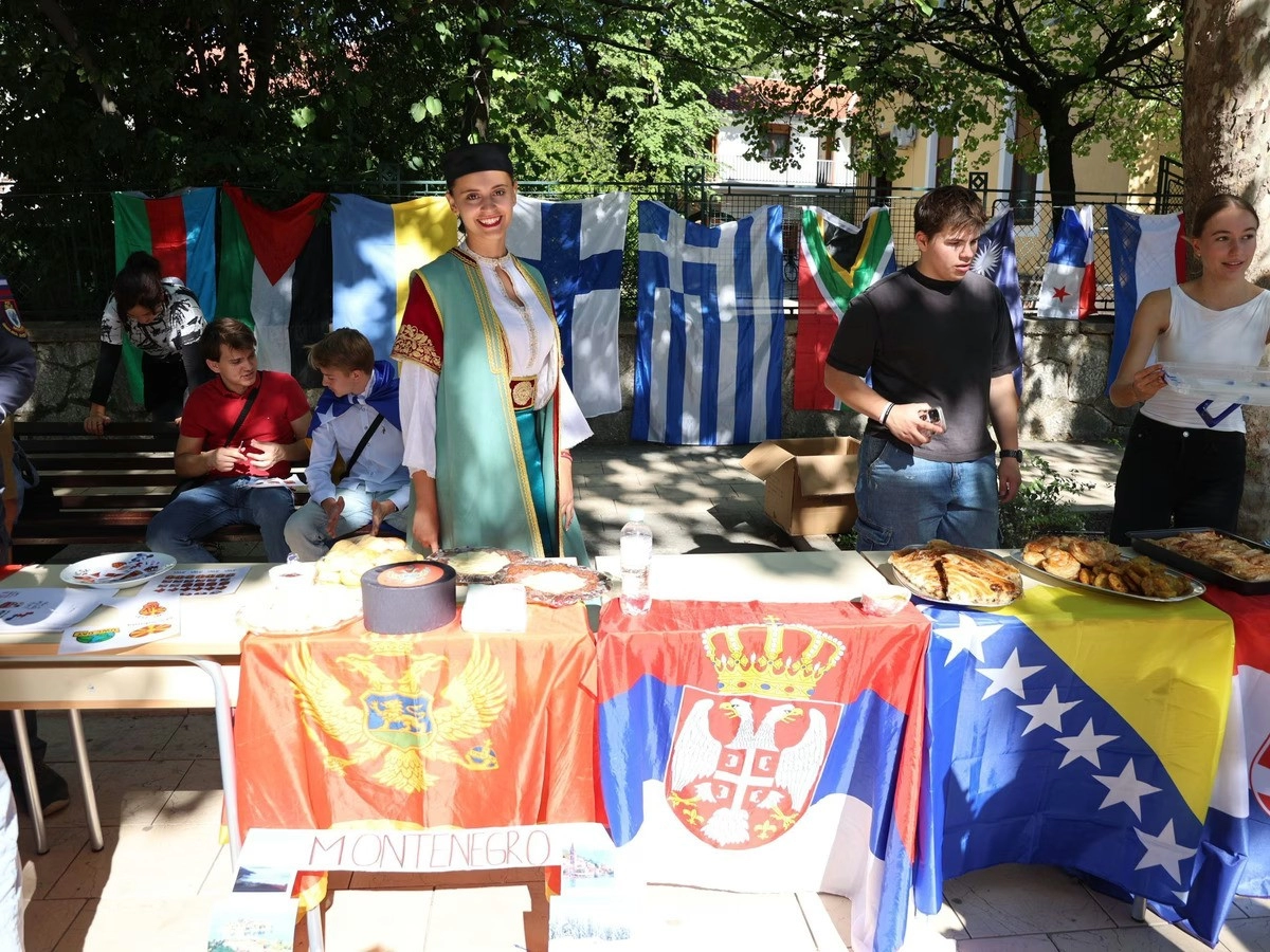 Festival različitosti u Mostaru: Nošnje, glazba i okusi iz cijelog svijeta